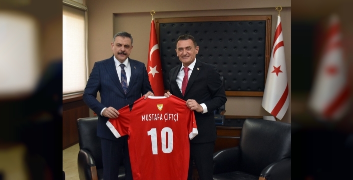 Oğuz, mevkidaşı Çiftçi ile görüştü:
