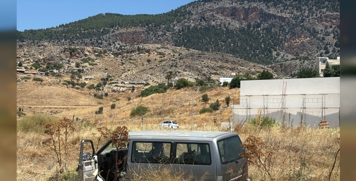 Ölümlü kazaya sebep olan araç sürücüsü aranıyor