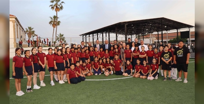 Şehit İlker Karter İlkokulu’nda Spor ve Yaşam Alanı açıldı, mezunlar buluşması düzenlendi