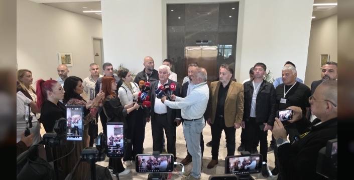 Sendikacılar Meclis'teydi...Bıçaklı: “Bizim istediğimiz de tasarının komiteye çekilmesiydi