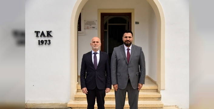 Türkiye Cumhuriyeti Lefkoşa Büyükelçiliği’nin yeni İletişim Müşaviri Recep Şehitoğlu, TAK’ı ziyaret etti