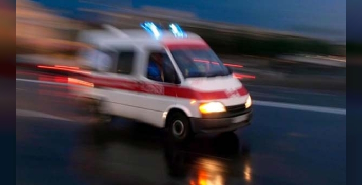 Yakın Doğu Bulvarındaki kazada ağır yaralanan 2 sürücü yoğun bakımda...